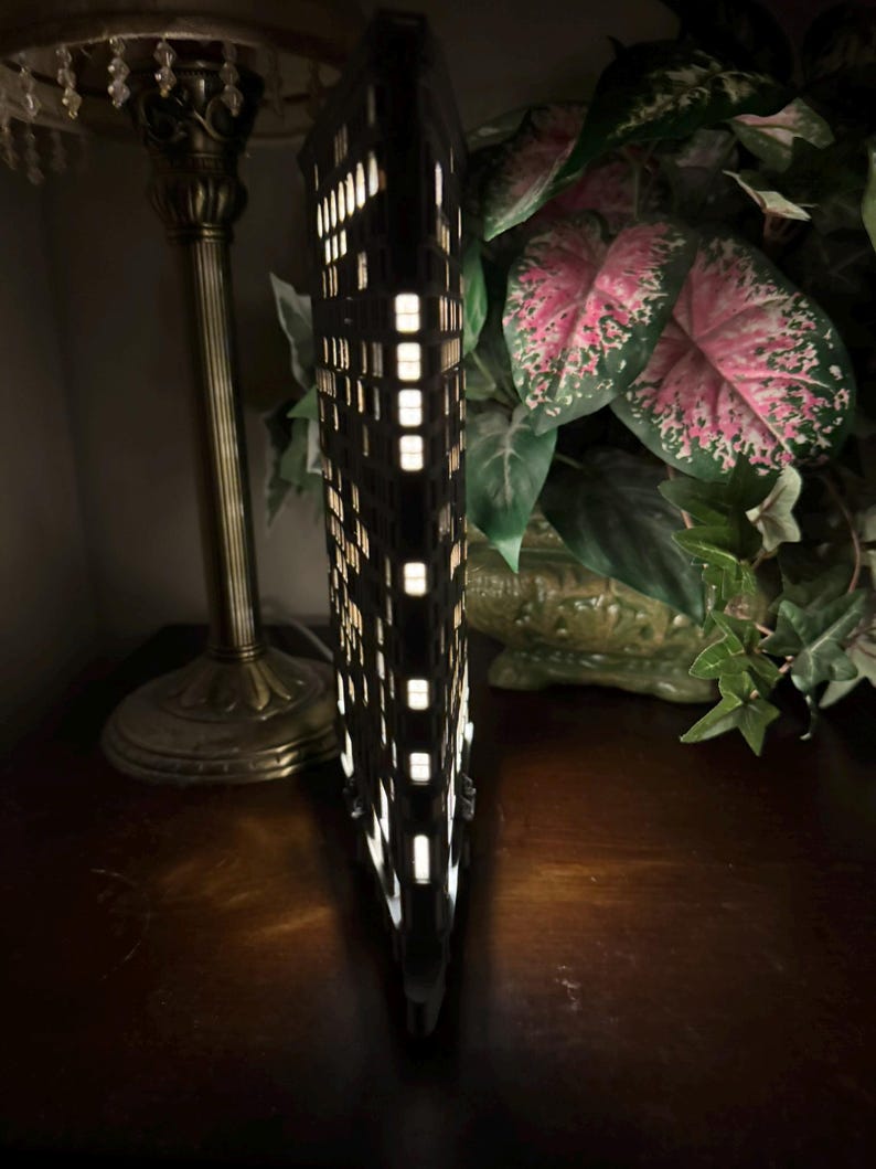Flatiron Building Light Up Model- 3D Printed