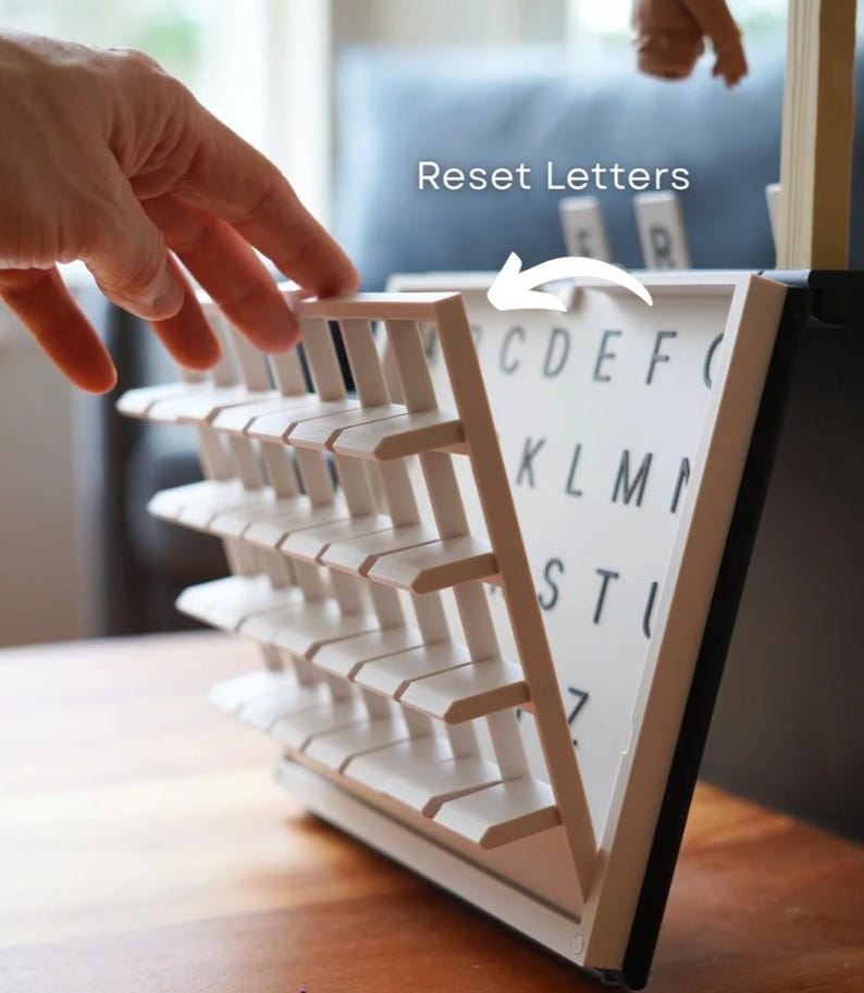 3D Printed Fold-Up Hangman Word Guessing Game Board